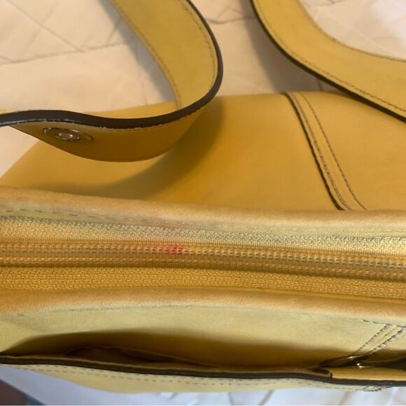 Y2K Coach Vintage Hobo Shoulder Handbag M0893-F13354 Butter Yellow Leather - Picture 12 of 16